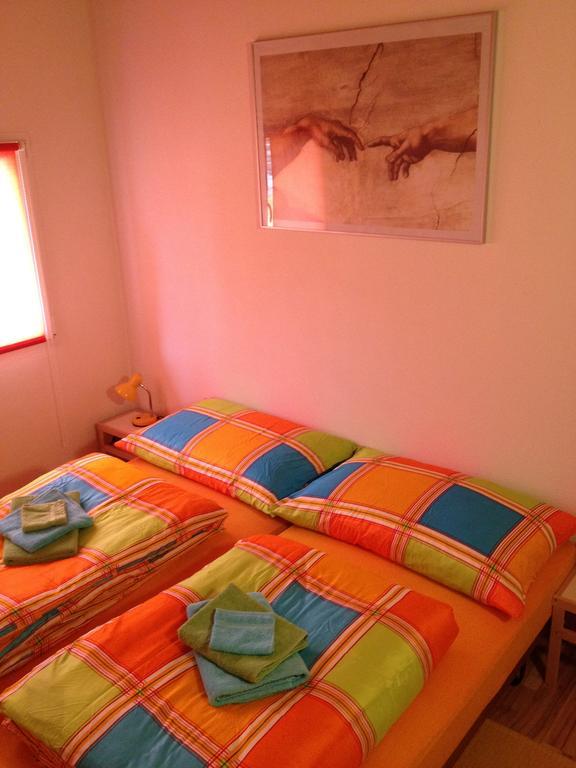 Casa Aurora Villa Sedrun Kamer foto