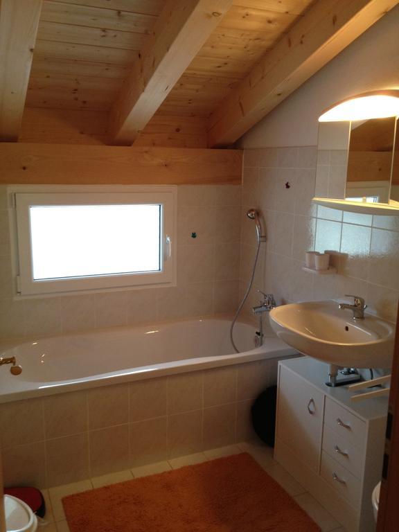 Casa Aurora Villa Sedrun Kamer foto